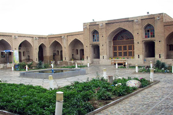 خرید ملک در شهرستان رباط کریم